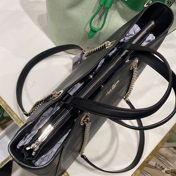 Kate Spade Infinite Large Triple Compartment Tote
COLOR:
Black - Picture 11 of 16